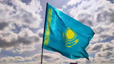 Хоккеисты и хоккеистки Казахстана стартовали с победы на Азиаде