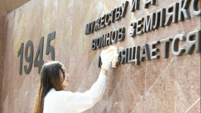«Таза Қазақстан»: в Астане прошла эко – патриотическая акция «Тарихқа тағзым – тазалықтан басталады»