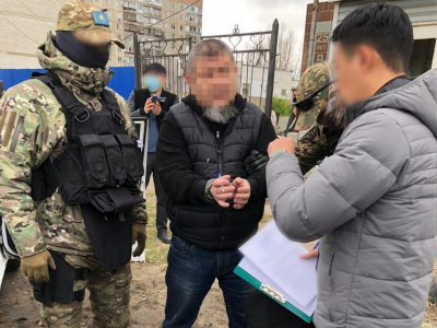 Пропаганда терроризма и экстремизма: КНБ задержал троих подозреваемых