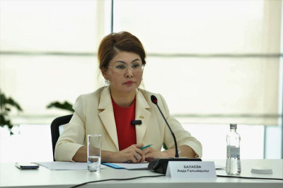 Аида Балаева выразила соболезнования родным Бахыта Кенжеева