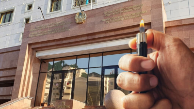 В Астане пытались поджечь здание министерства просвещения