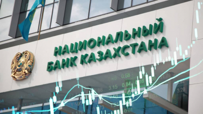 Нацбанк планирует в апреле увеличить продажи из Нацфонда на треть